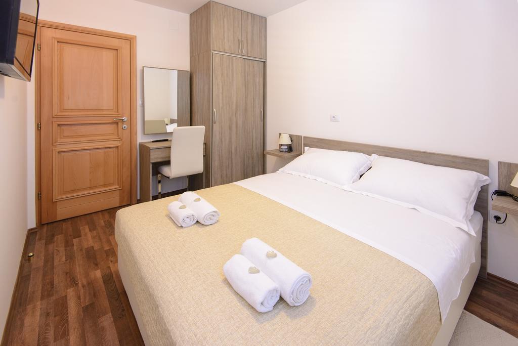 Apartment Violeta 2 With Parking Dubrovnik Room photo